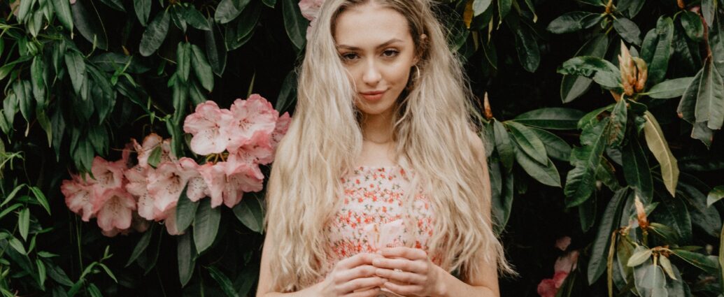 The Top 9 Tips On How To Make Your Hair Healthy Again?