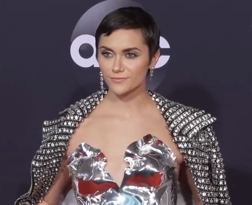 Alyson Stoner, best known for Camp Rock and Phineas and Ferb, at The 2019 American Music Awards red carpet. Image by Cosmopolitan.