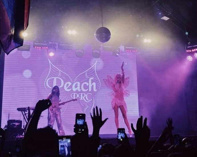 Peach PRC on stage in HEAVEN