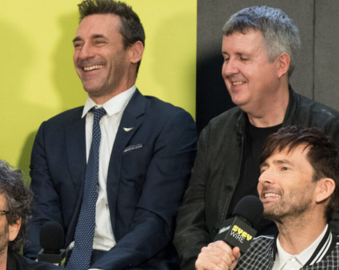 A group of actors including David Tennant and Michael Sheen sat down at a panel discussion about Good Omens