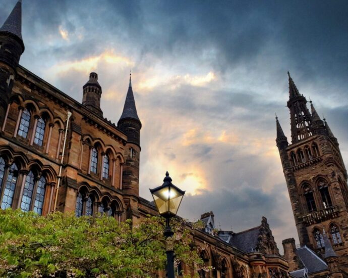 Image of Glasgow University main building