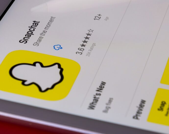 An image of the app 'Snapchat' on a phone.