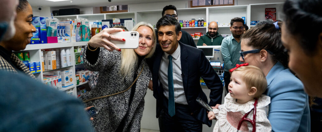 Prime Minister Rishi Sunak poses for a photo with a constituent holding a smartphone. Are politicians finally learning to communicate with the smartphone generation through social medias like TikTok?