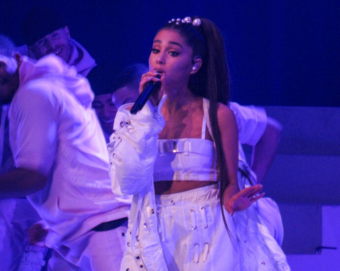 Ariana Grande performing